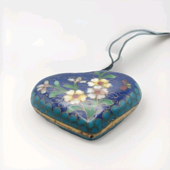 Antique Vintage Brass Enamel Cloisonne Heart Pendant Necklace 2" Statement 33.5g - Picture 7 of 10